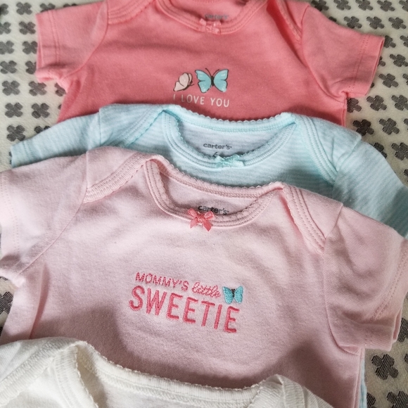 13 Pieces - All the 6M Carter's Onesies! - Picture 5 of 6